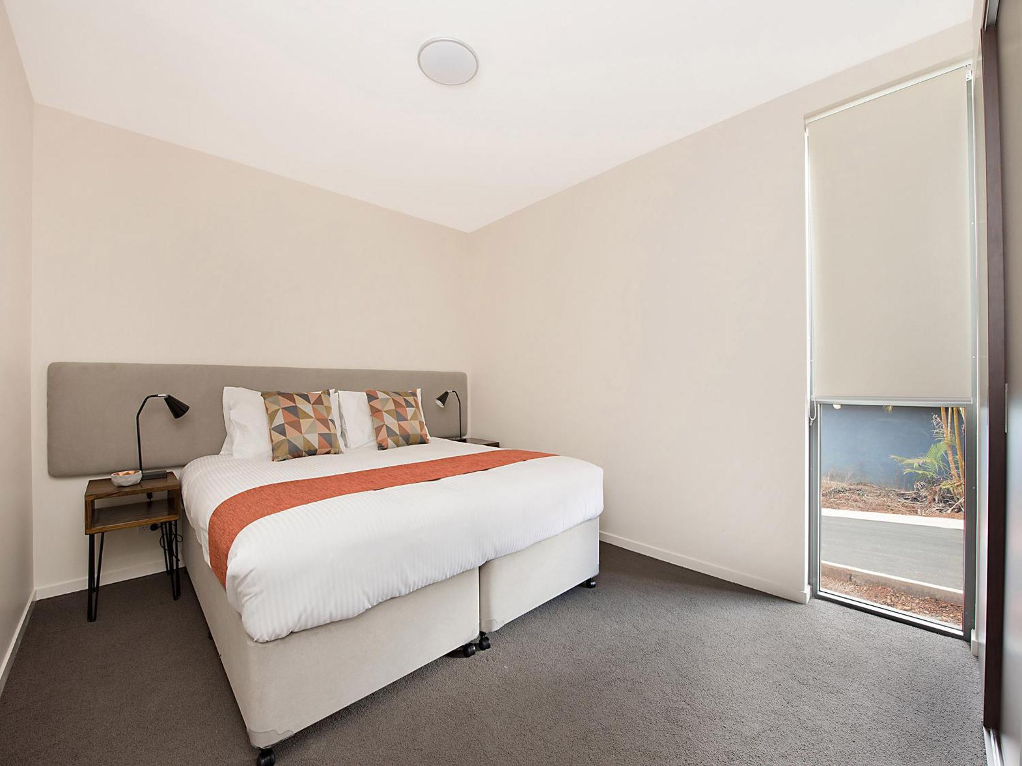 알티튜드 온 몬트빌 호텔 객실 사진 A bedroom at the hotel